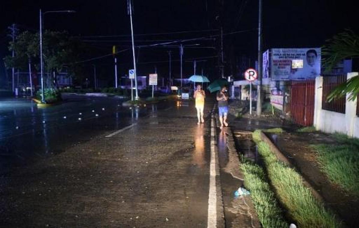 Supertyfoon Mangkhut zet voet aan wal op Filipijnen