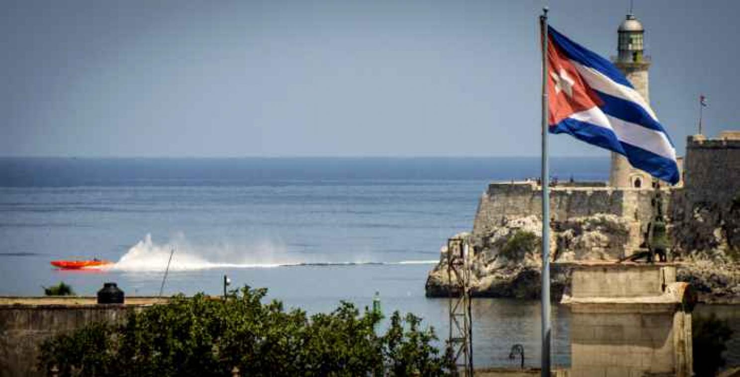 Bezoek Obama aan Cuba duwt toeristen naar verboden strand