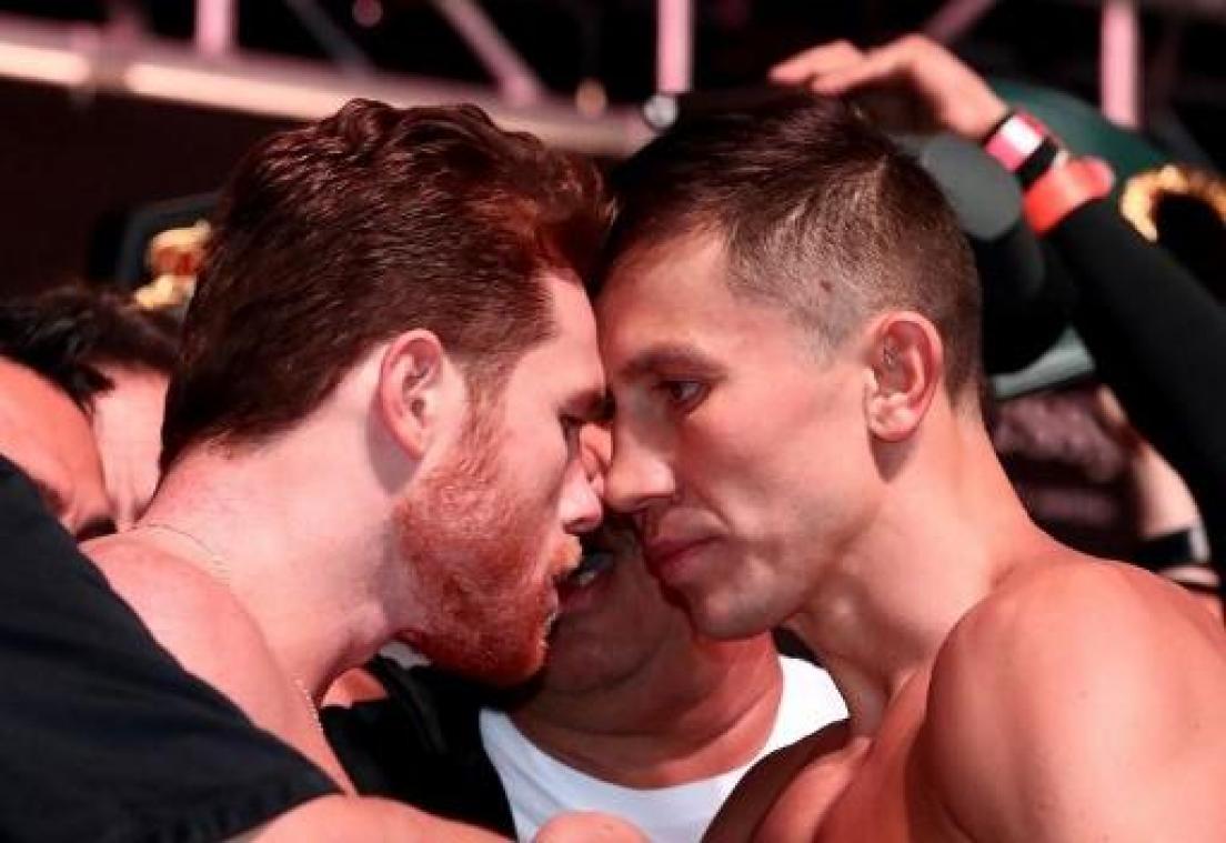 Alvarez stoot Golovkin van zijn troon in de middengewichten
