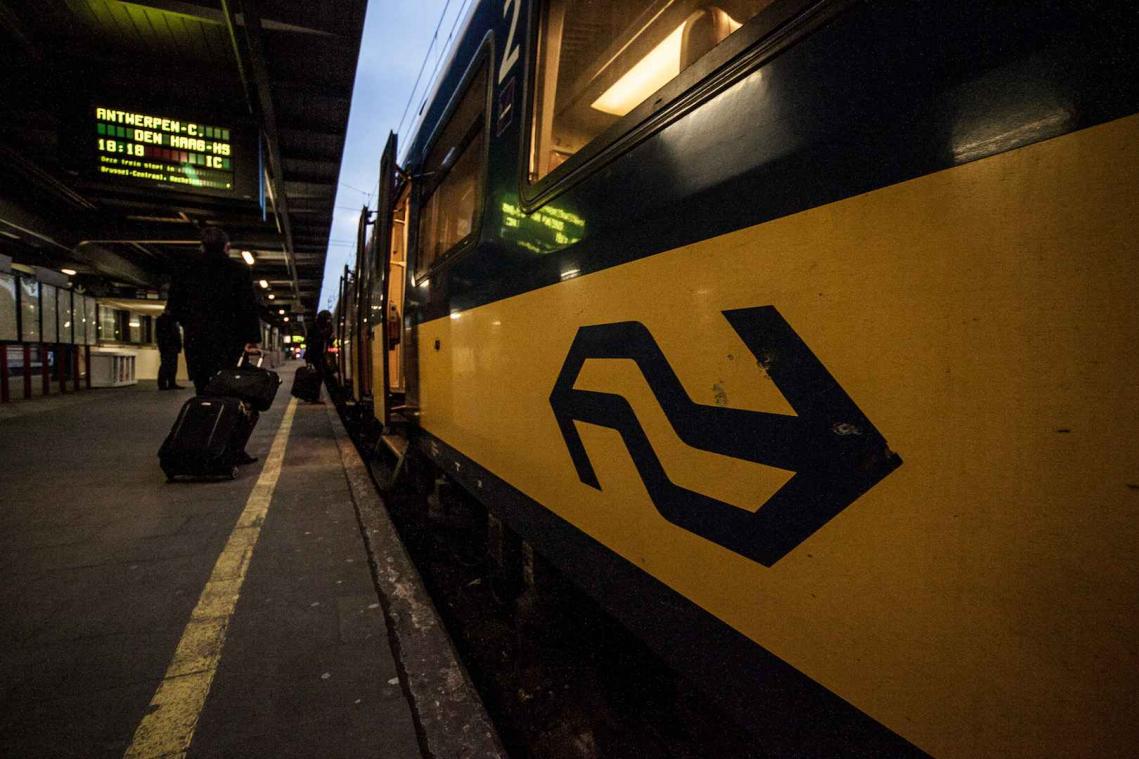 Nederlandse studenten gaan massaal protesteren tegen NS