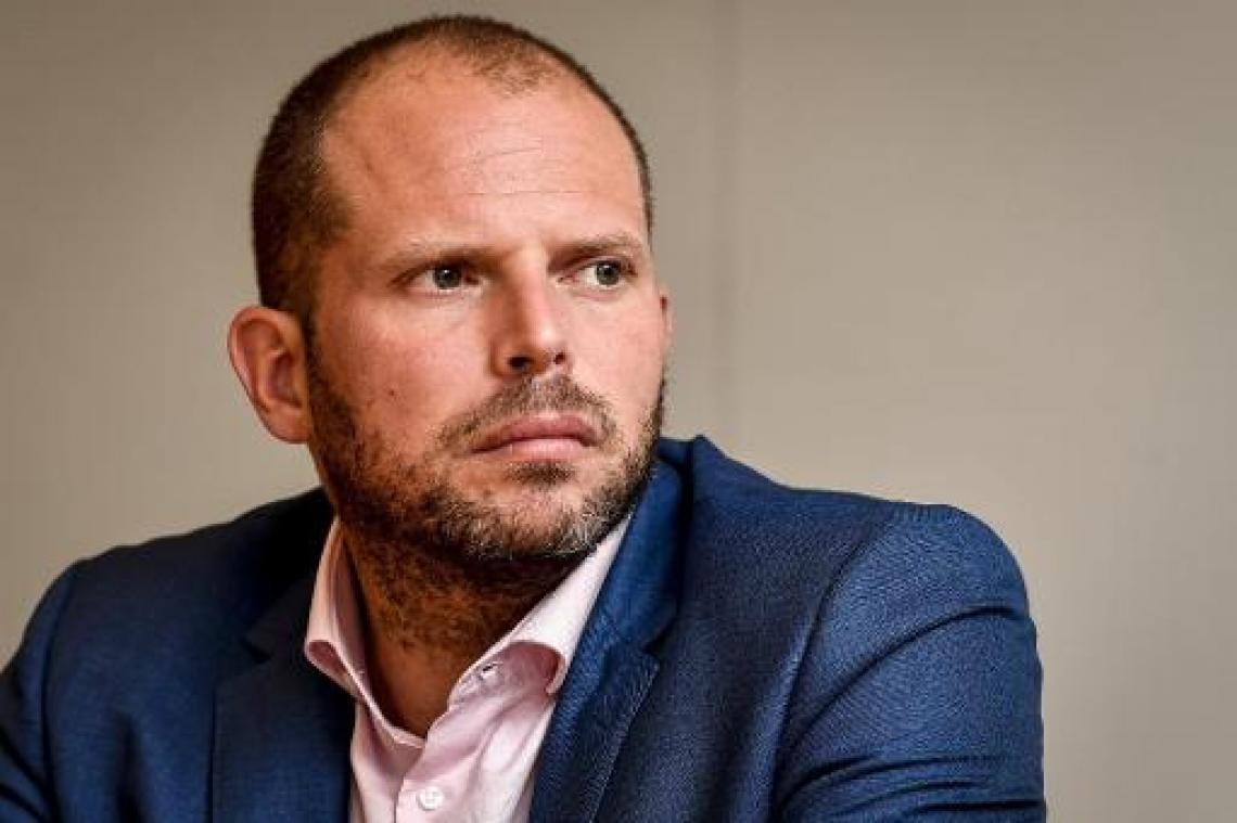 Nieuw plan voor opsluiten mensen zonder papieren