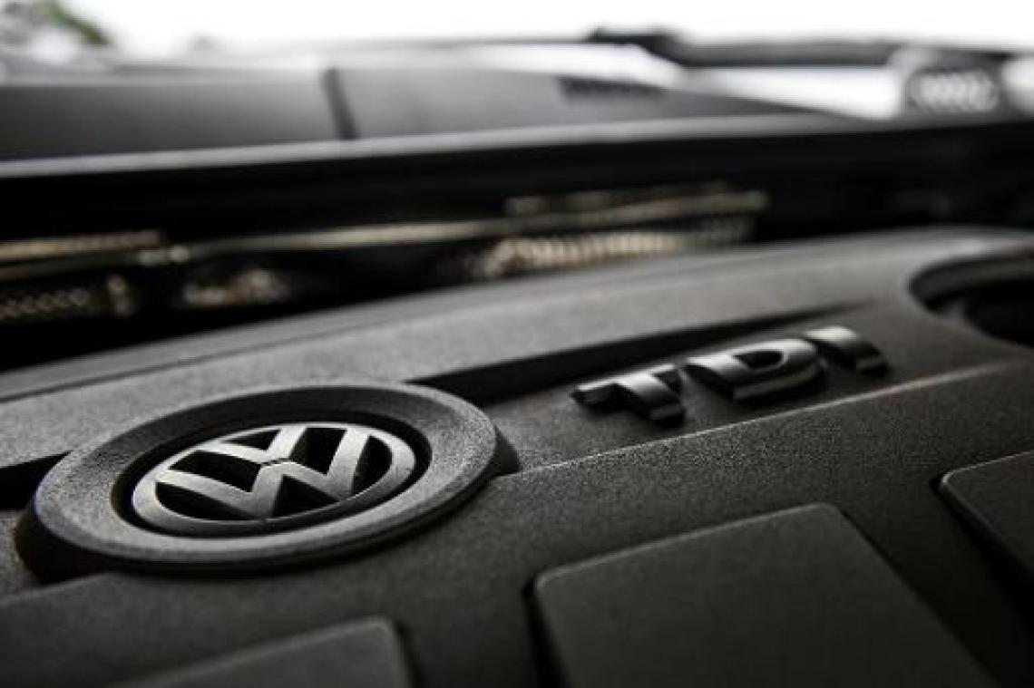 Negen organisaties brengen taart naar automobielfederatie voor drie jaar dieselgate
