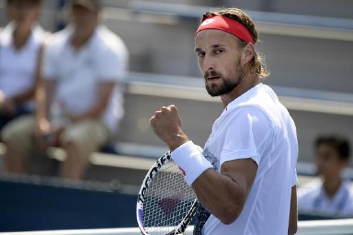 Ruben Bemelmans staat in tweede ronde na opgave van Mischa Zverev