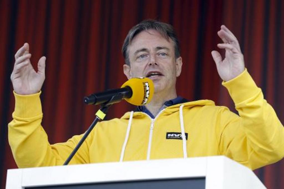De Wever: "Entourage van Kris Peeters is links, linkser, linkst"