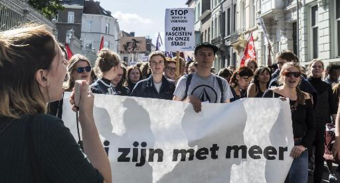 Honderden studenten en sympathisanten betogen tegen Schild & Vrienden