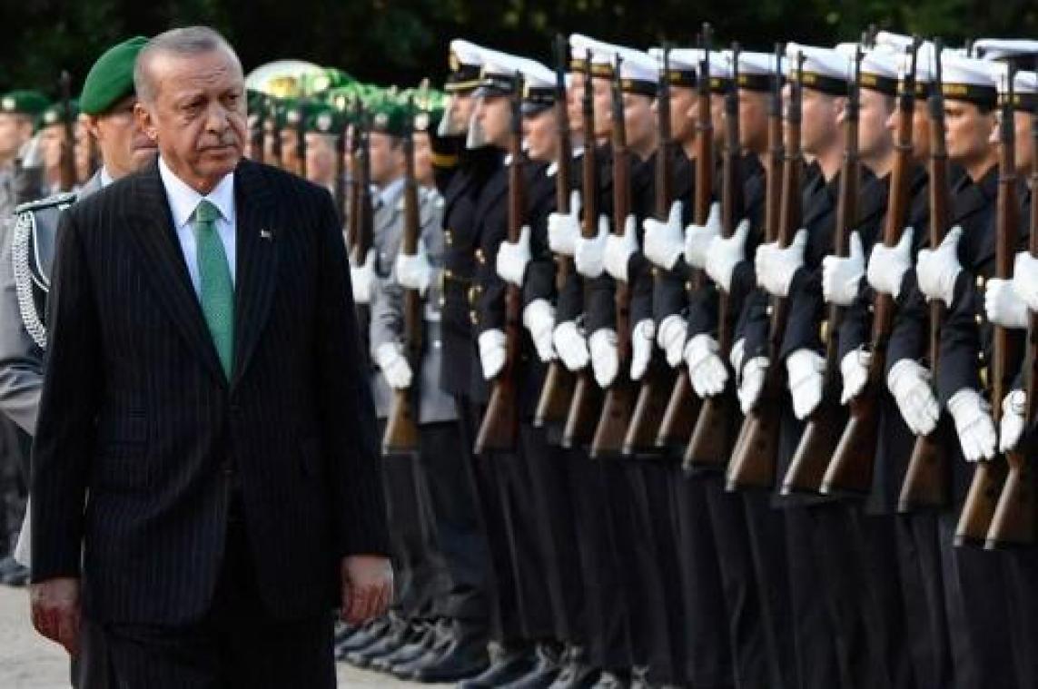 Turkije overhandigt Merkel "terreurlijst" met 69 namen