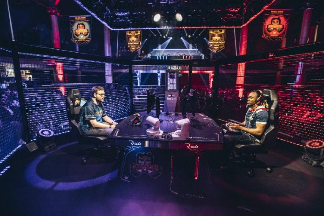 Red Bull zoekt beste Street Fighter'