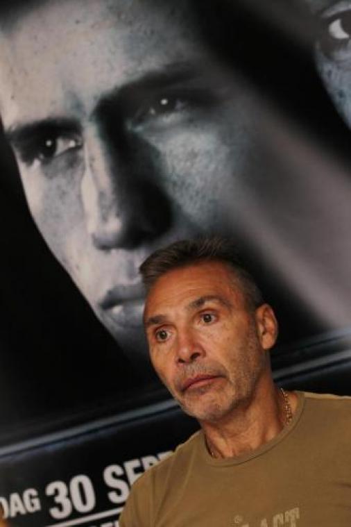 Gents Boksgala - 70-jarige Freddy De Kerpel en Ismail Abdoul boksen onbeslist in demonstratiewedstrijd