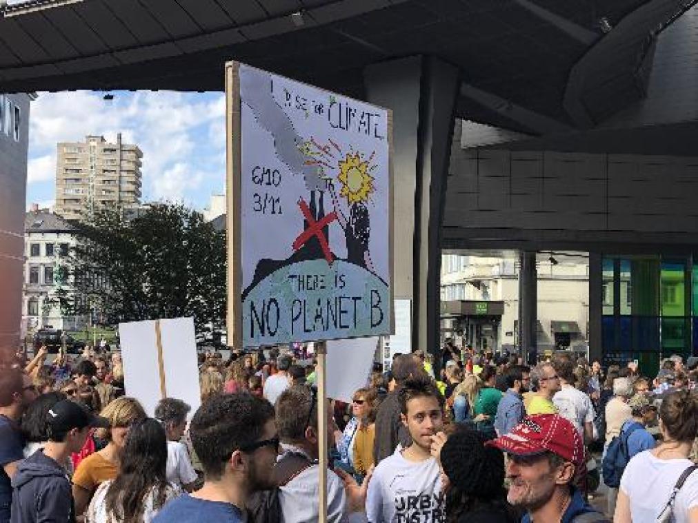 Klimaatprotest aan Europees Parlement vraagt meer Belgische ambitie