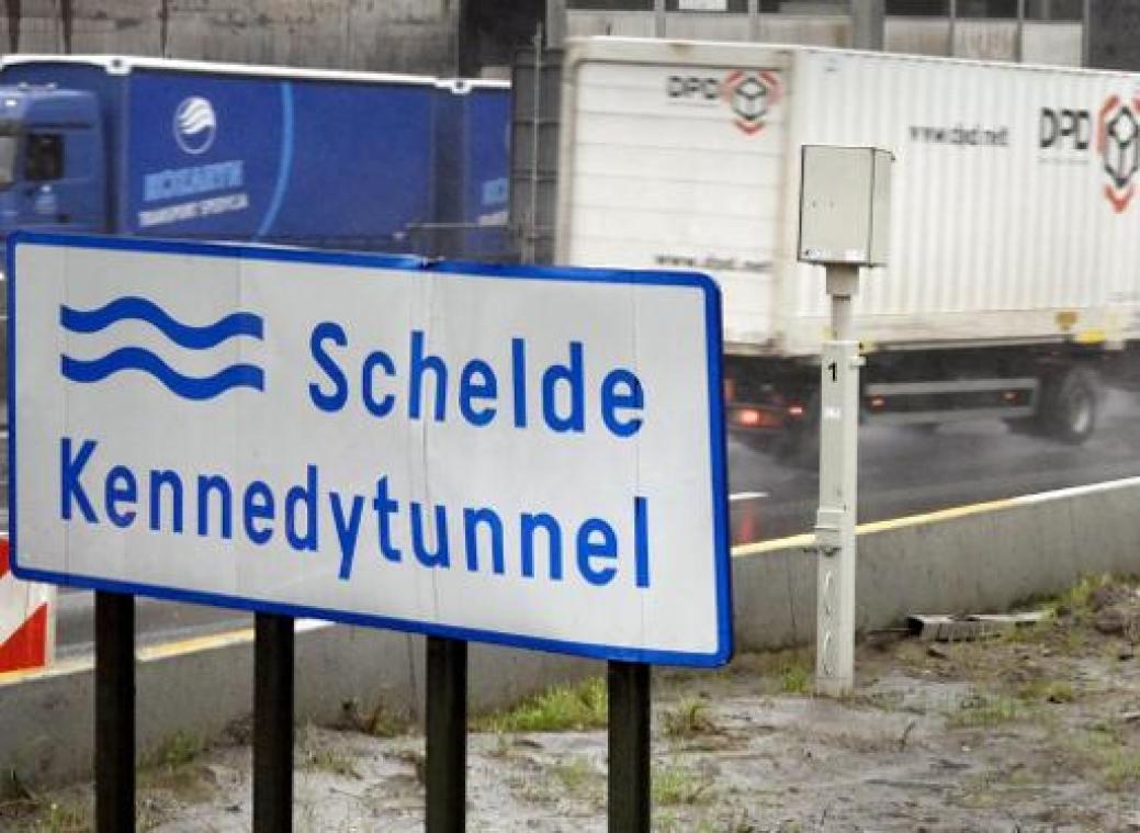 Straffen met uitstel voor militairen die file in Kennedytunnel veroorzaakten