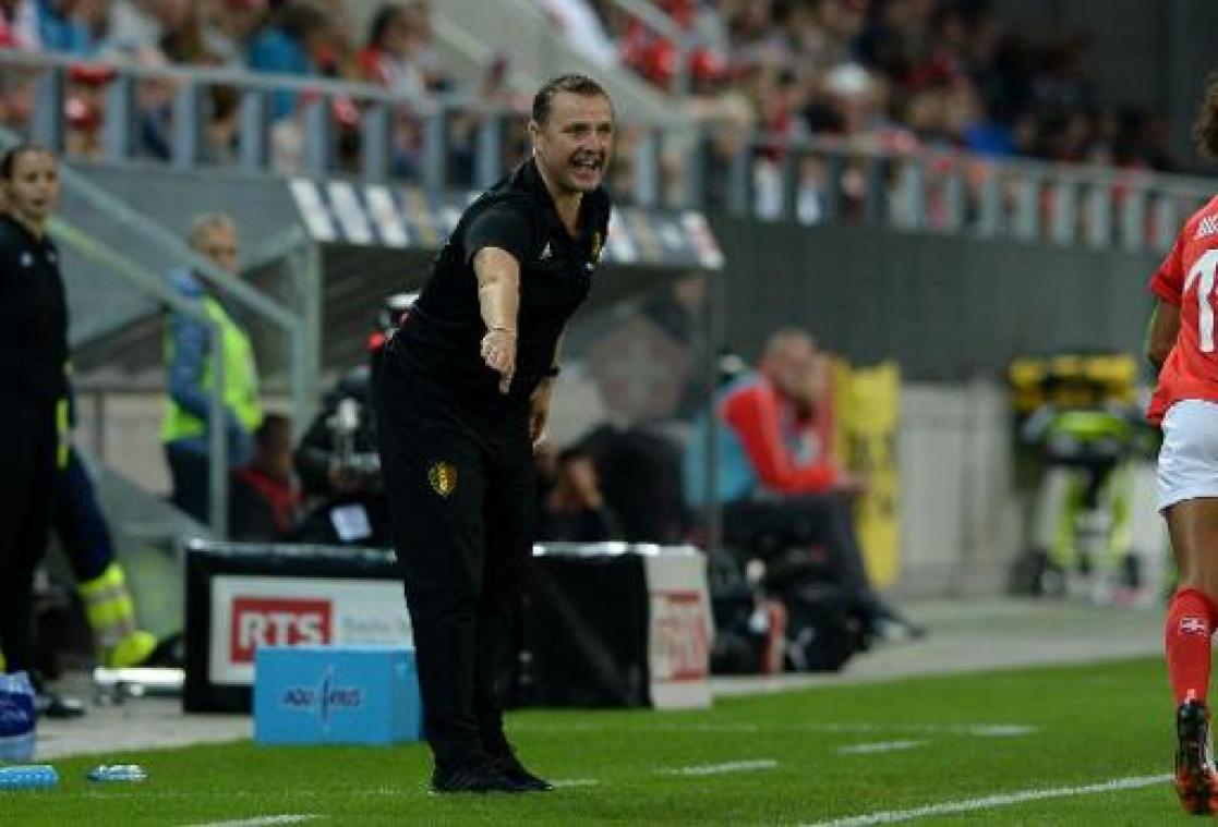 Kwal. WK voetbal (v) - Bondscoach Serneels looft zijn "fantastische team" na uitschakeling