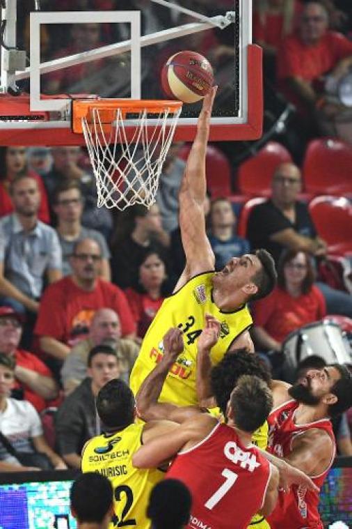 Euromillions Basket League - Oostende wint Clasico in Charleroi nipt