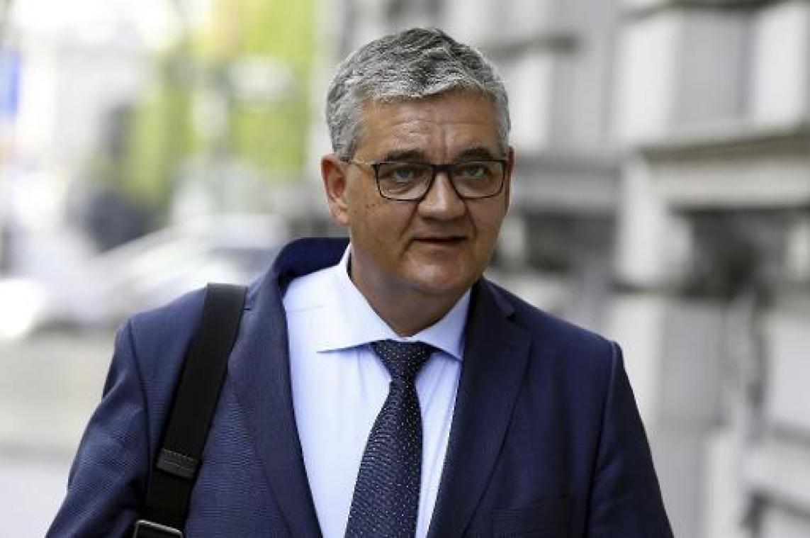 Hasselt: Vandeput verlaat federale regering in januari