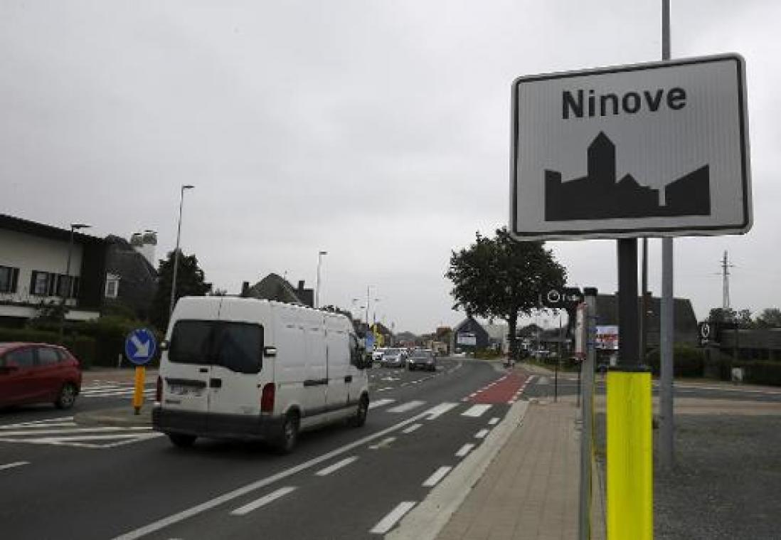 Ninove: Open Vld-burgemeester hoopt op "beetje gezond verstand" bij N-VA