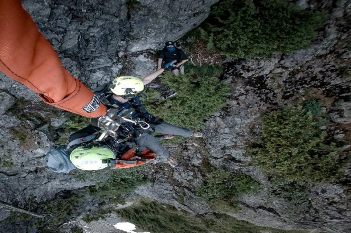 Verdwaalde toerist gered vanop klif in Canada