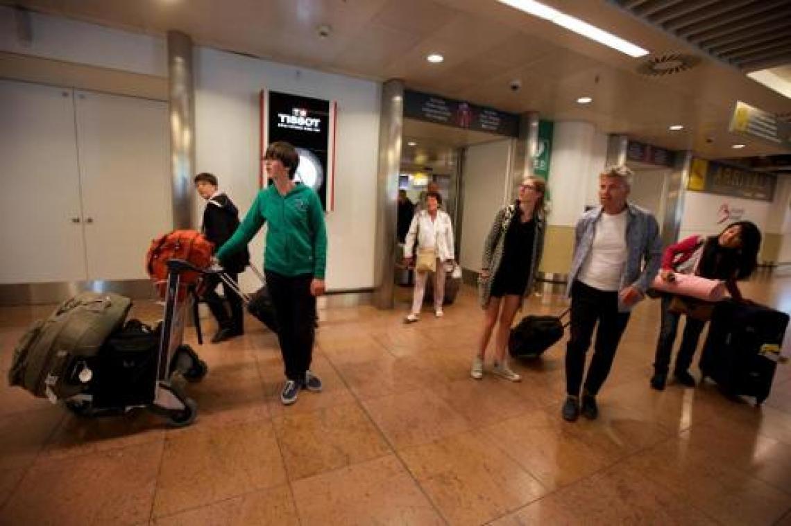 Stiptheidsacties douane hernomen op luchthaven