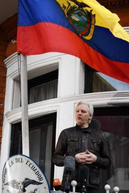 Wikileaks-oprichter Assange wil Ecuador aanklagen