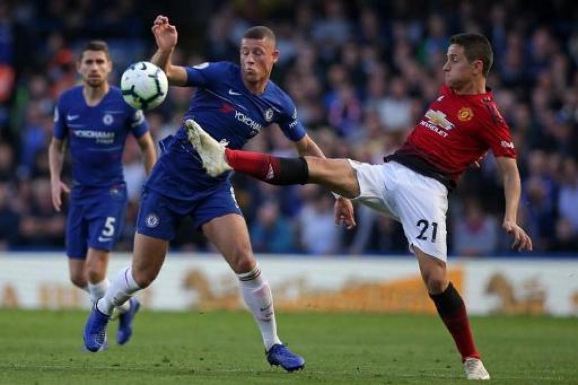 Dominant Chelsea sleept in slotseconden gelijkspel uit de brand tegen ManU