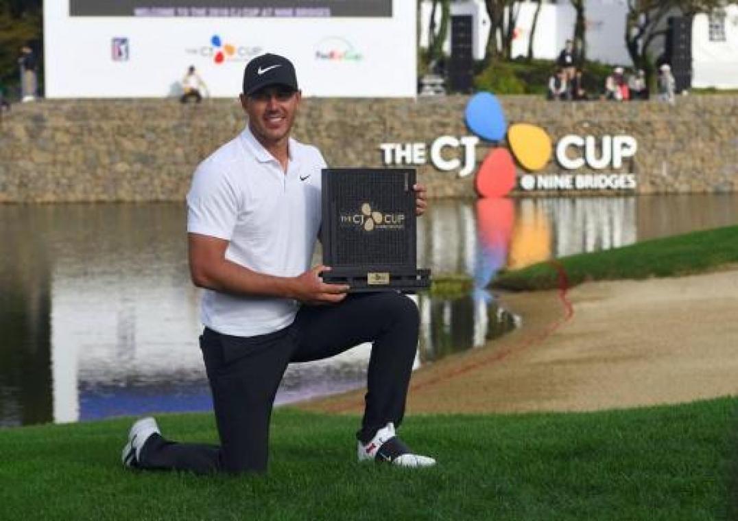 Brooks Koepka pakt eindzege en is nieuwe nummer een