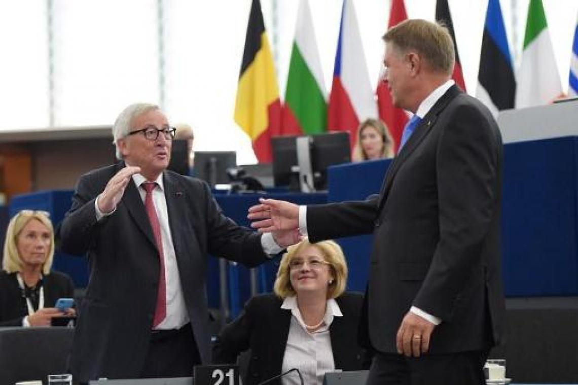 Juncker waarschuwt Roemenen over toetreding tot Schengen