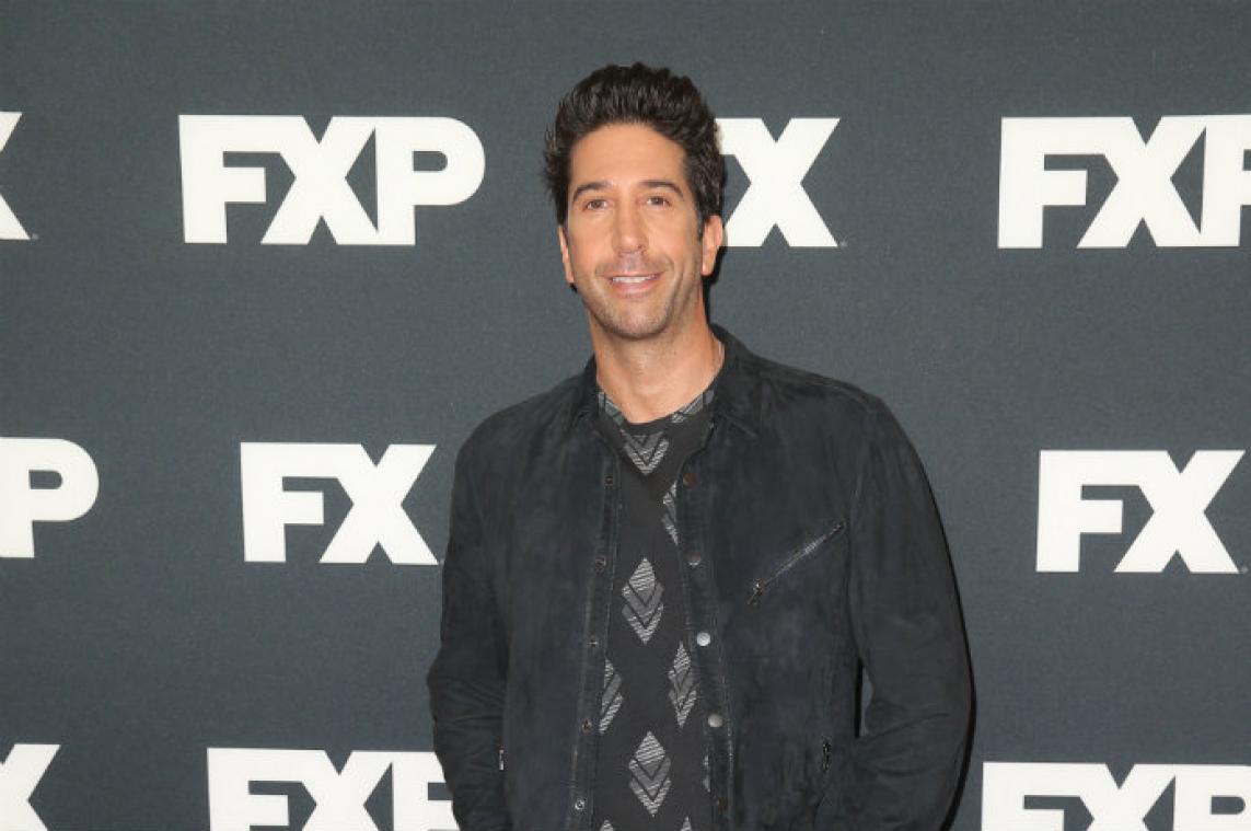 Wordt acteur David Schwimmer gezocht door de politie?