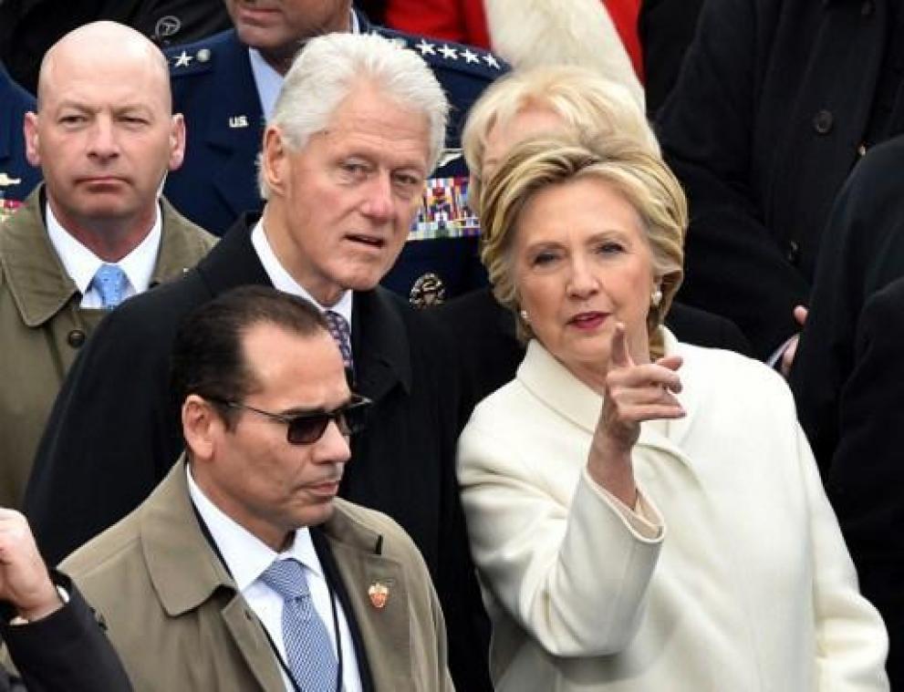 Bom gevonden bij woning van de Clintons in New York
