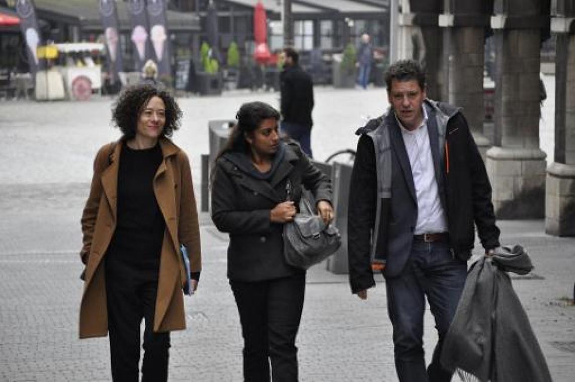 Marathonvergadering tussen De Wever en sp.a in Antwerpen