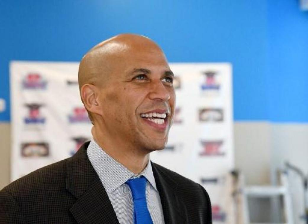 Anti-Trump senator Cory Booker ontvangt verdacht pakket