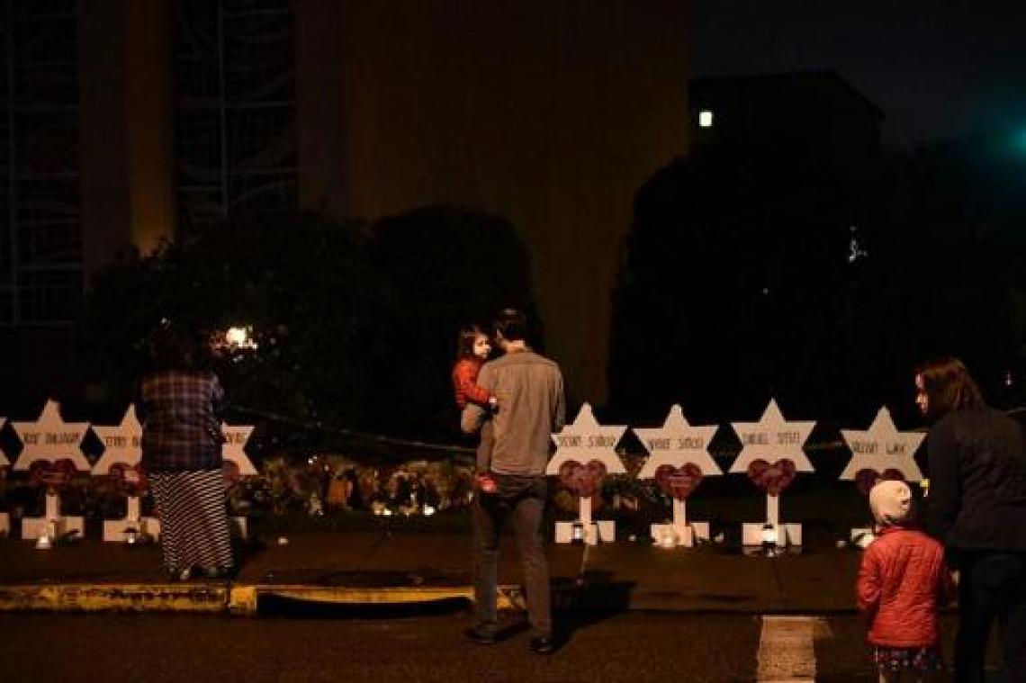 Moslims halen duizenden dollars op voor slachtoffers van schietpartij in synagoge