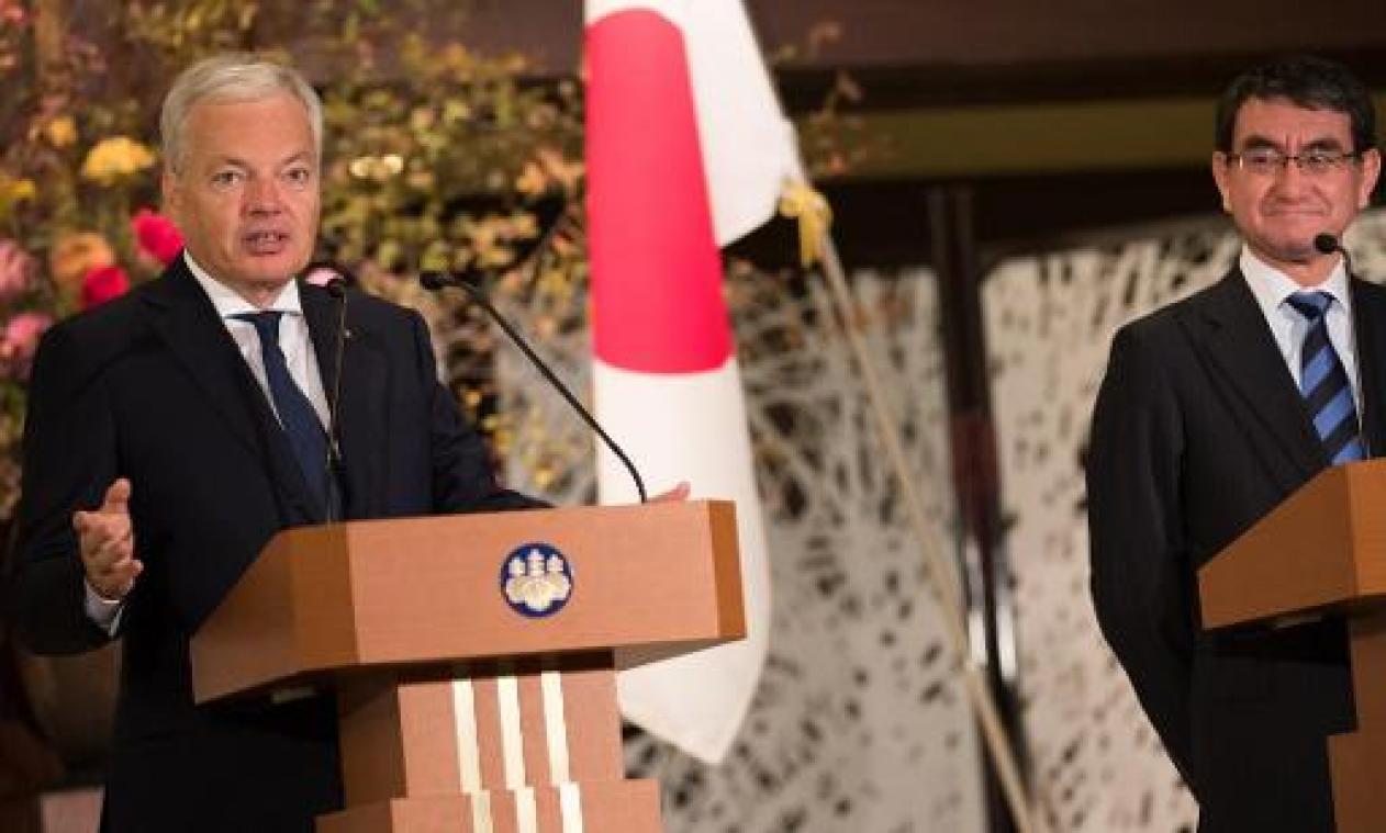 Didier Reynders op zending in Japan