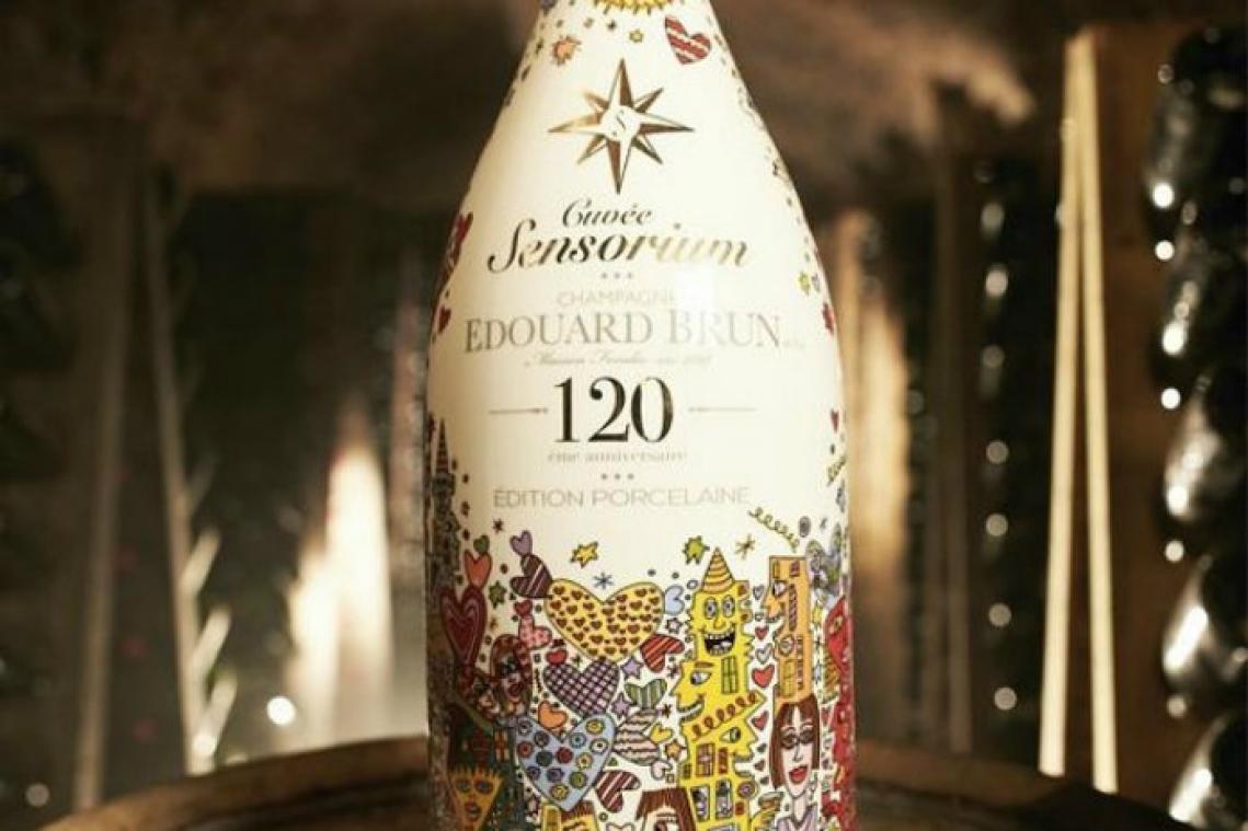 Prijzig. Fles champagne te koop voor 8.000 euro