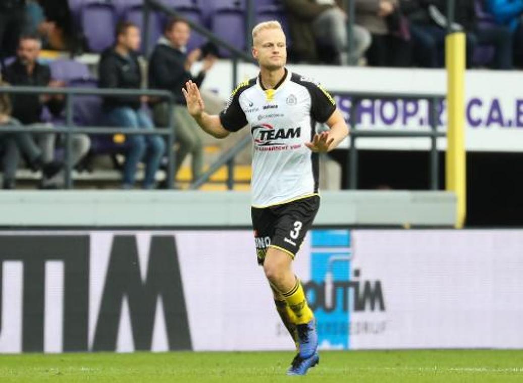 Scorende Olivier Deschacht pakt met Lokeren punt op Anderlecht
