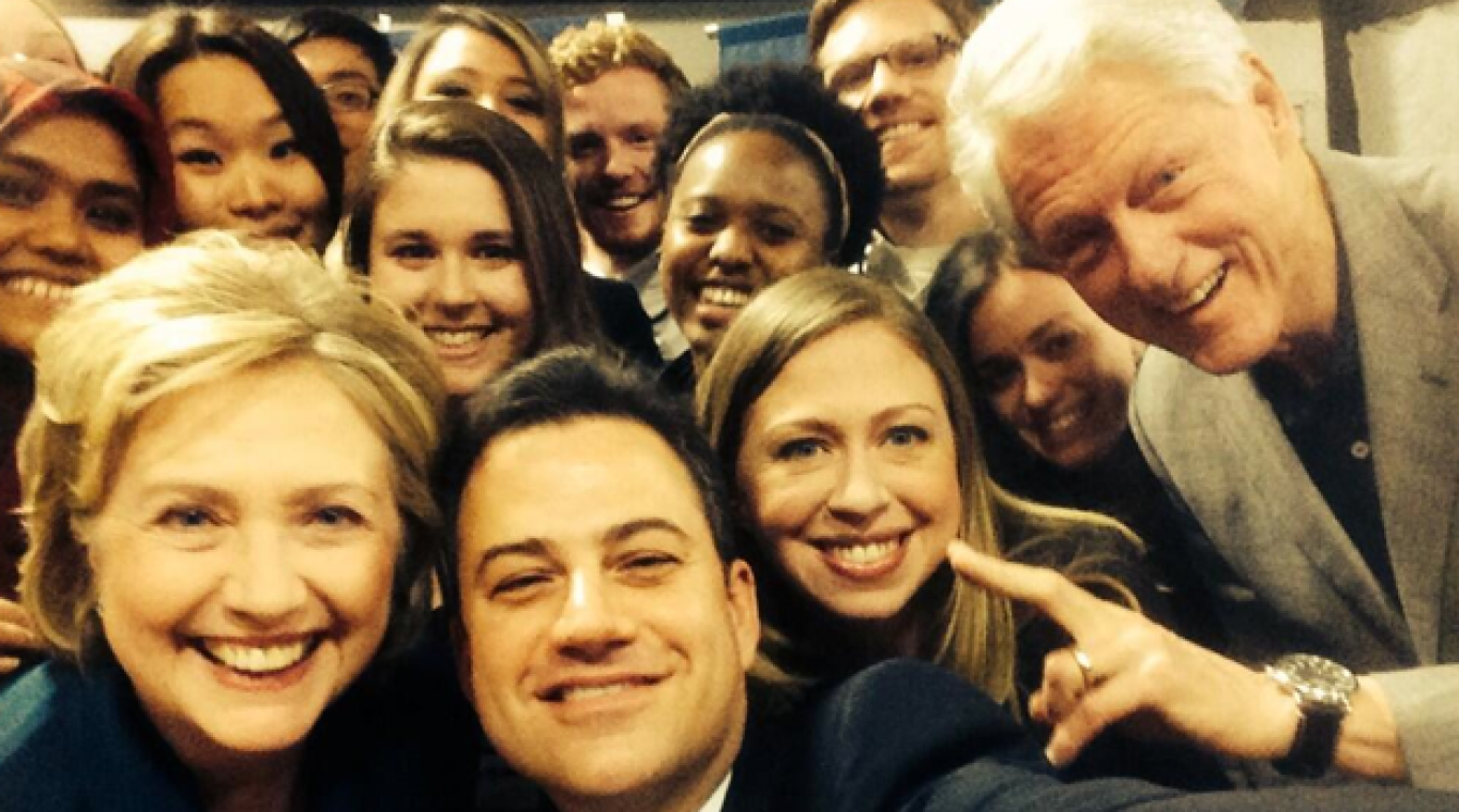 Na de Oscar-selfie is nu de Clinton-selfie