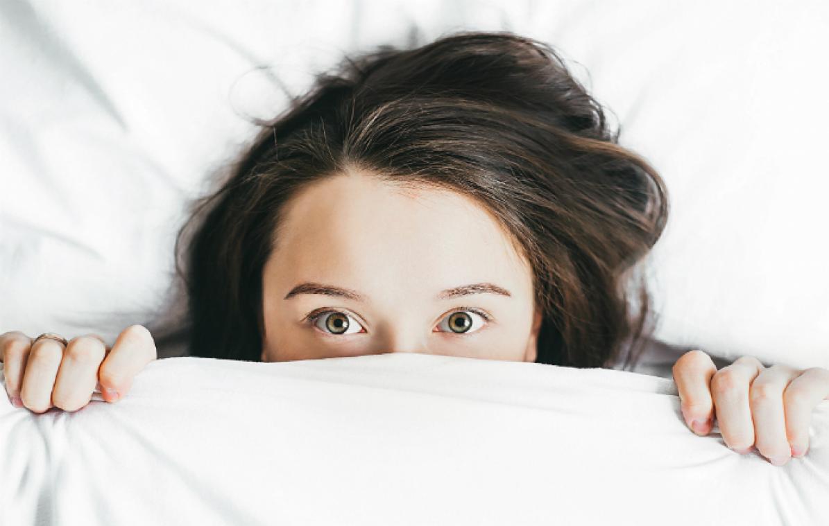Geraak je 's ochtends niet uit bed? Dit doe je fout
