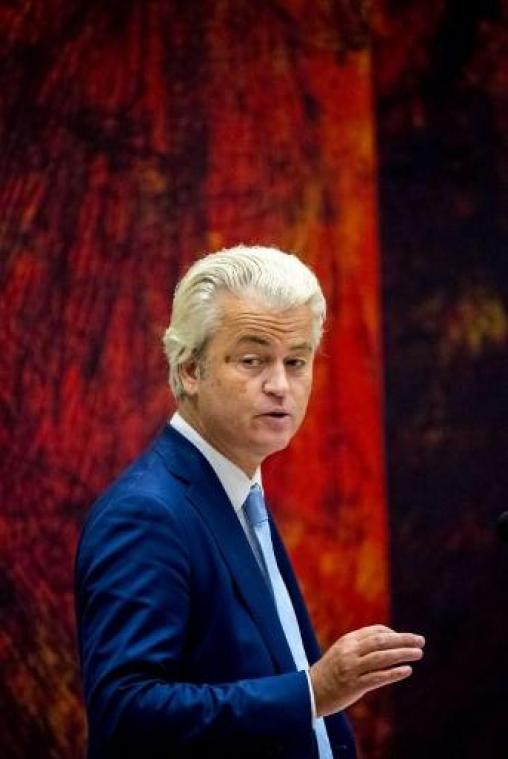 Moskeeën eisen dat Twitter account van Wilders opheft