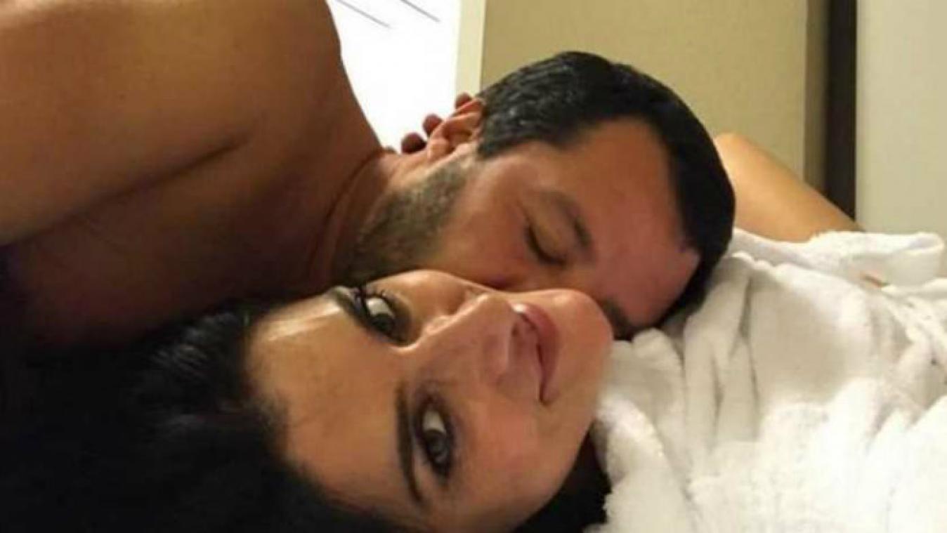 Liefje dumpt Italiaanse minister met bedselfie