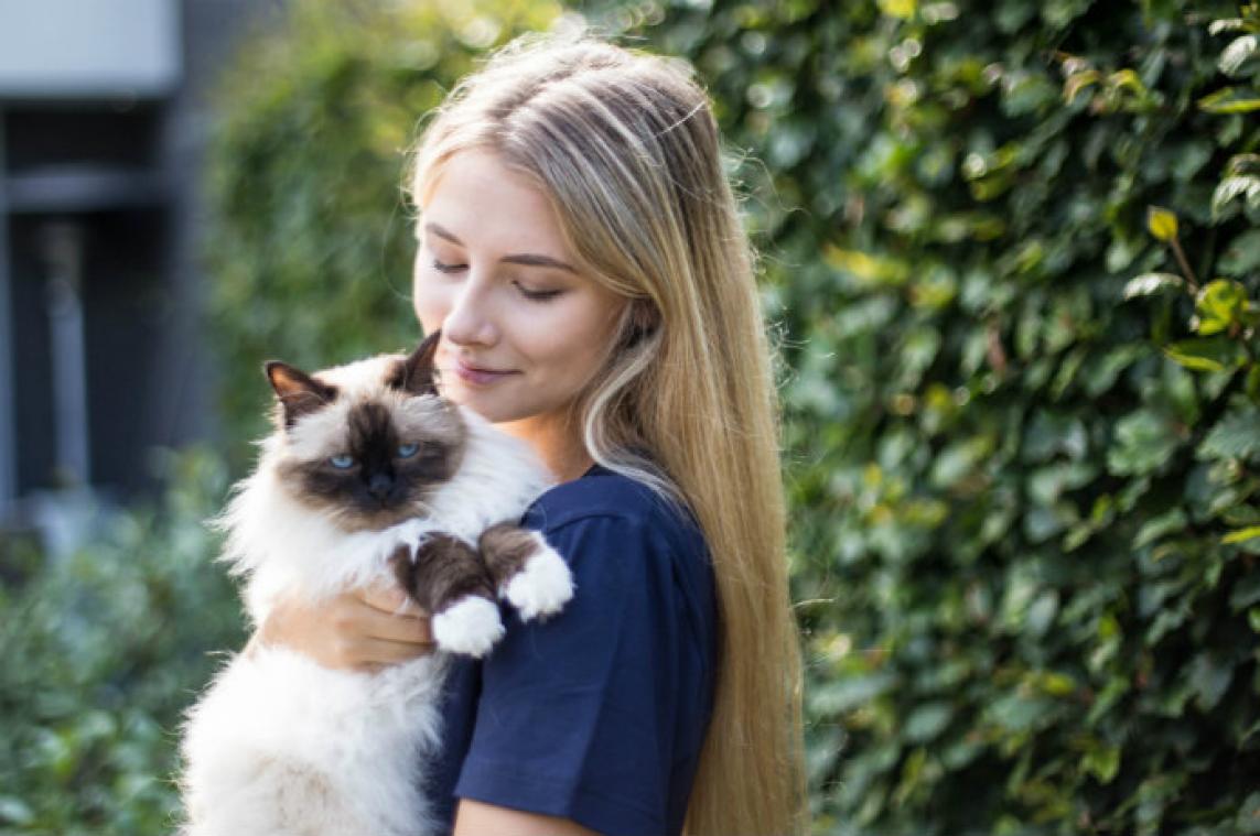 20-jarige Margot Meert maakt kledij van bijzondere plant