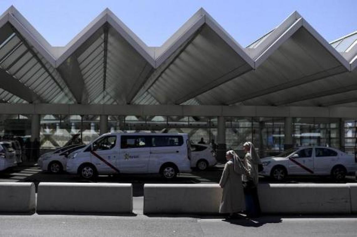 Stations van Barcelona en Madrid geëvacueerd voor gesp in vorm van granaat