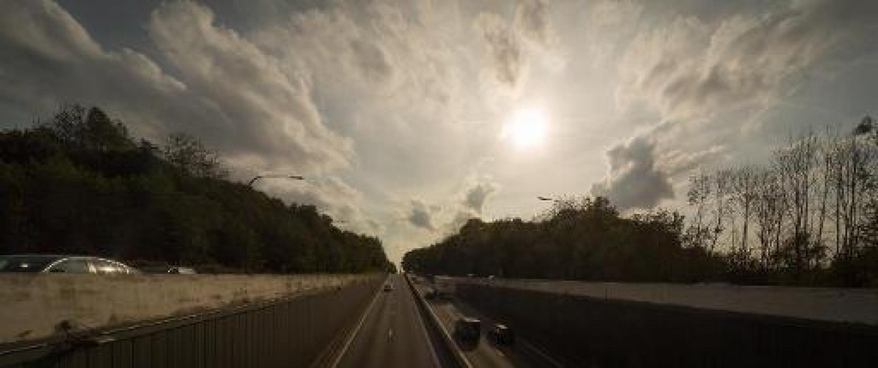 Droog met zon en wolken