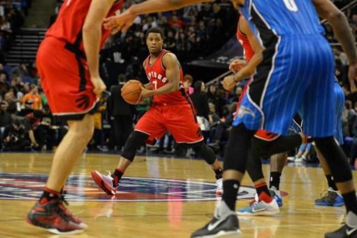 Toronto tekent voor beste competitiestart, LBJ wint met Lakers