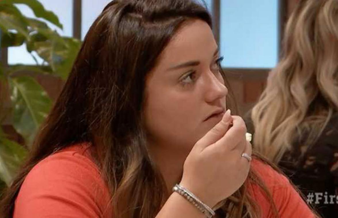 VIDEO. Arrogante Lisa zet kwaad bloed bij kijkers 'First Dates'