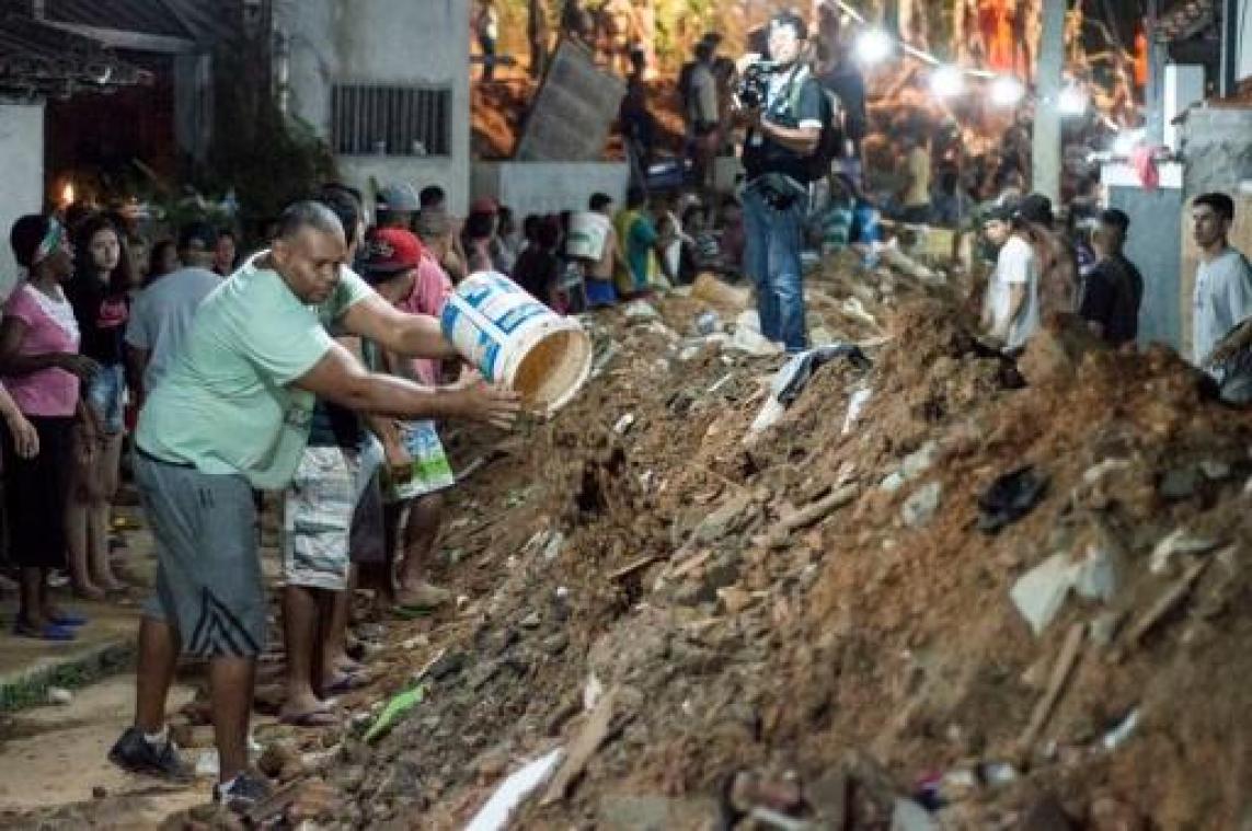 Tien doden bij aardverschuiving in Brazilië
