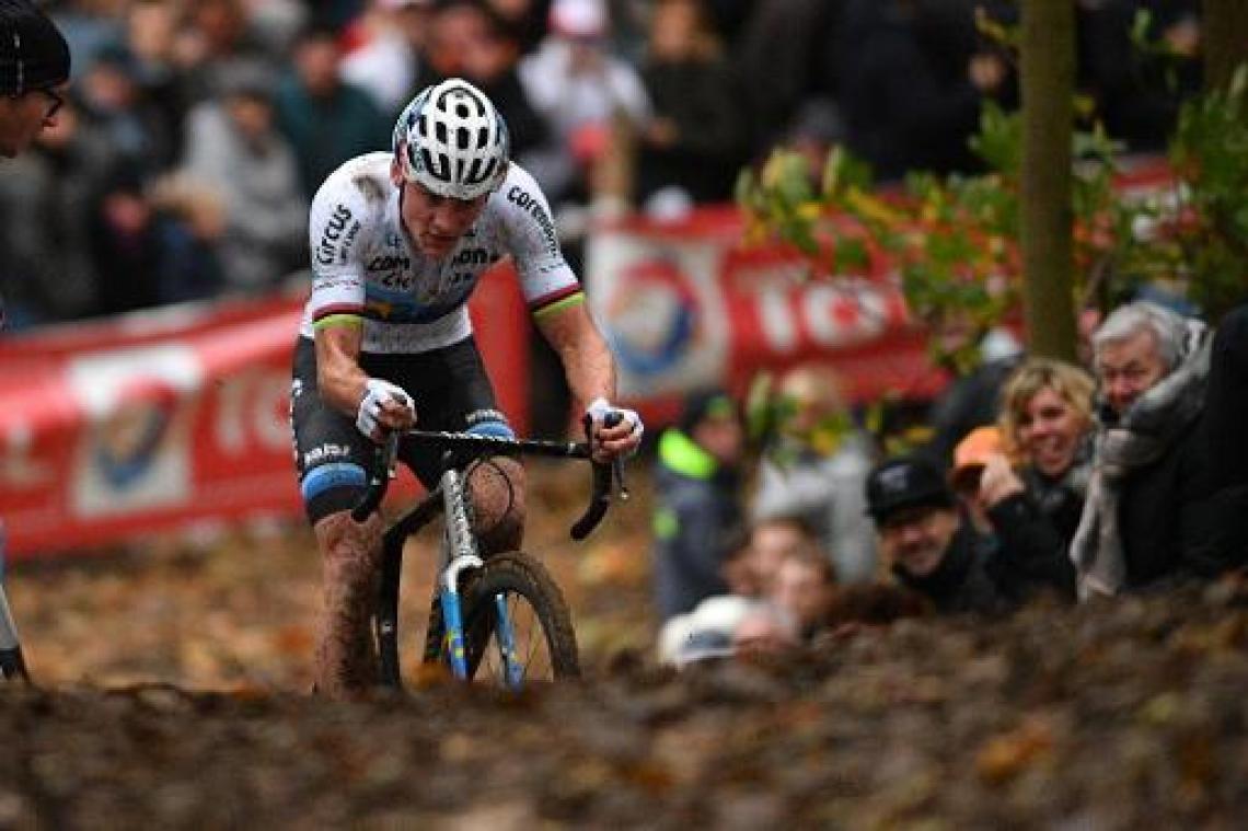 Mathieu van der Poel scoort vier op een rij in Superprestige