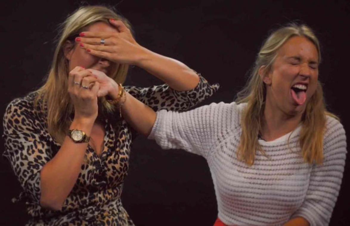 VIDEO. Kat en Lyn Kerkhofs testen hun kustalent bij elkaar uit