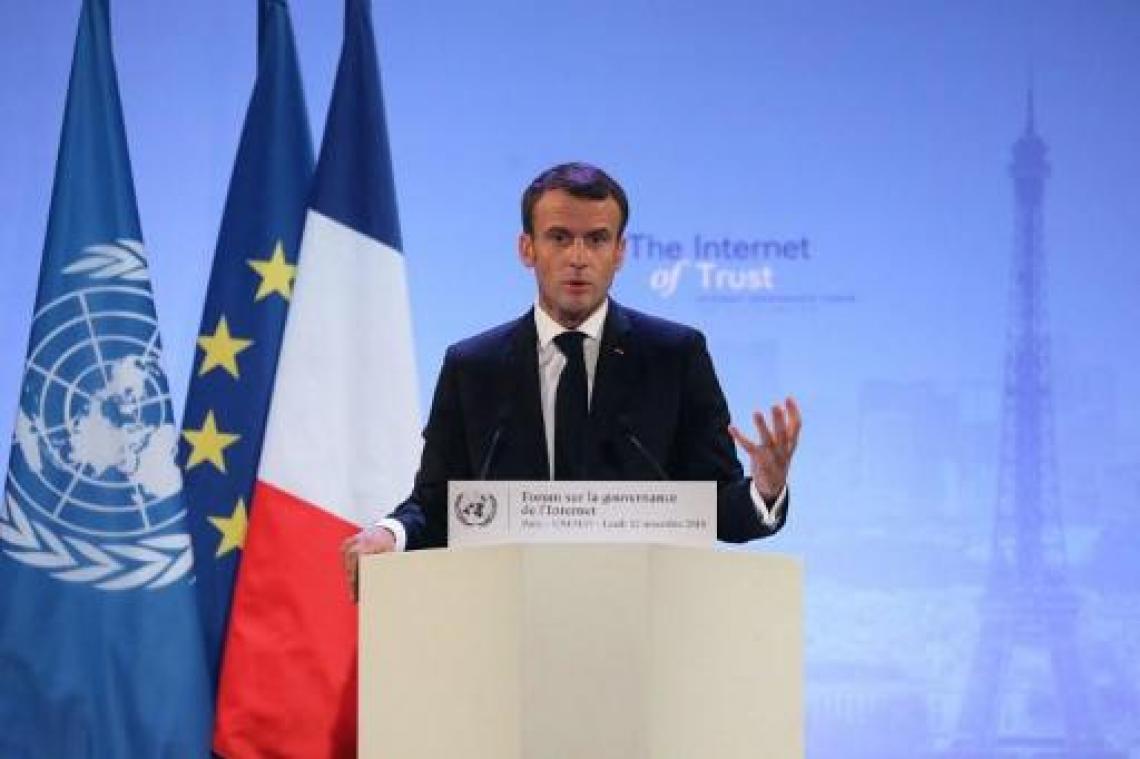 Macron: "Meer regulering op internet onvermijdelijk bij aanpak haatboodschappen"