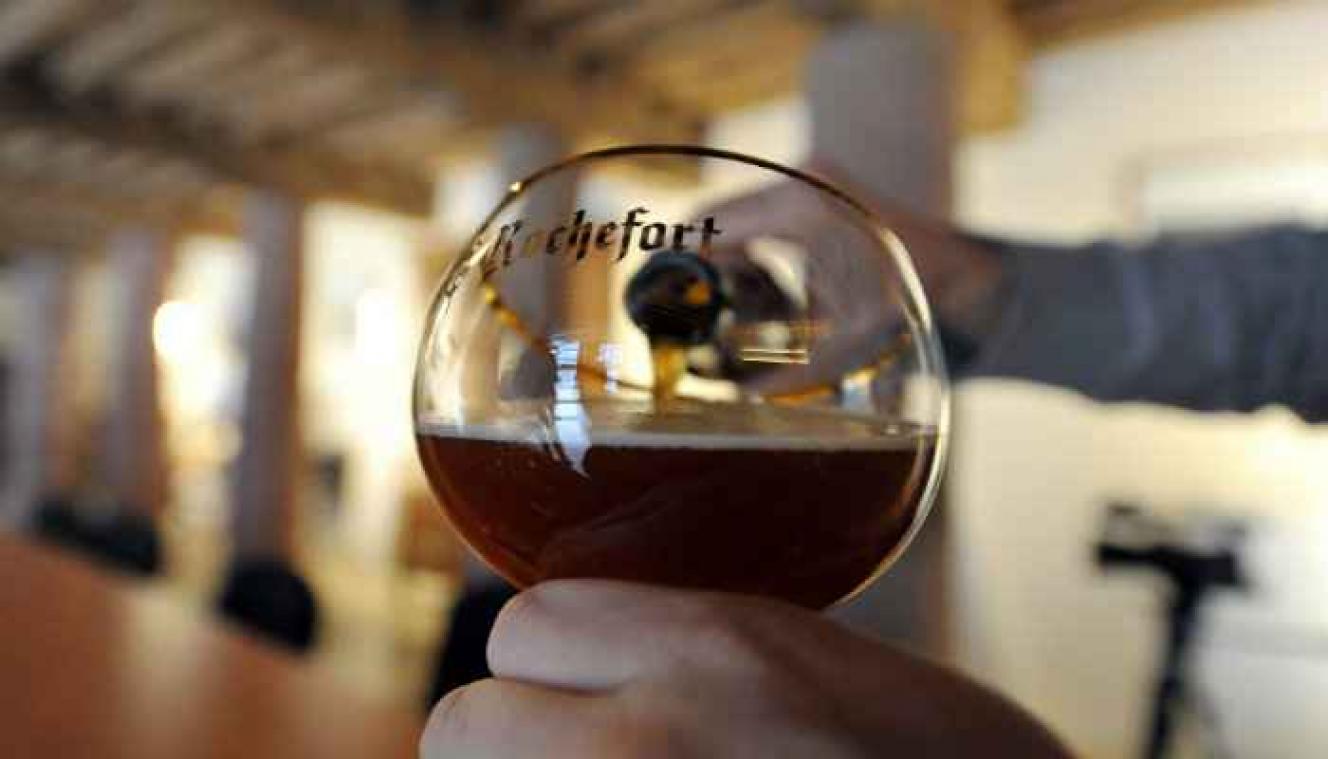 Man besluit te vasten door enkel bier te drinken