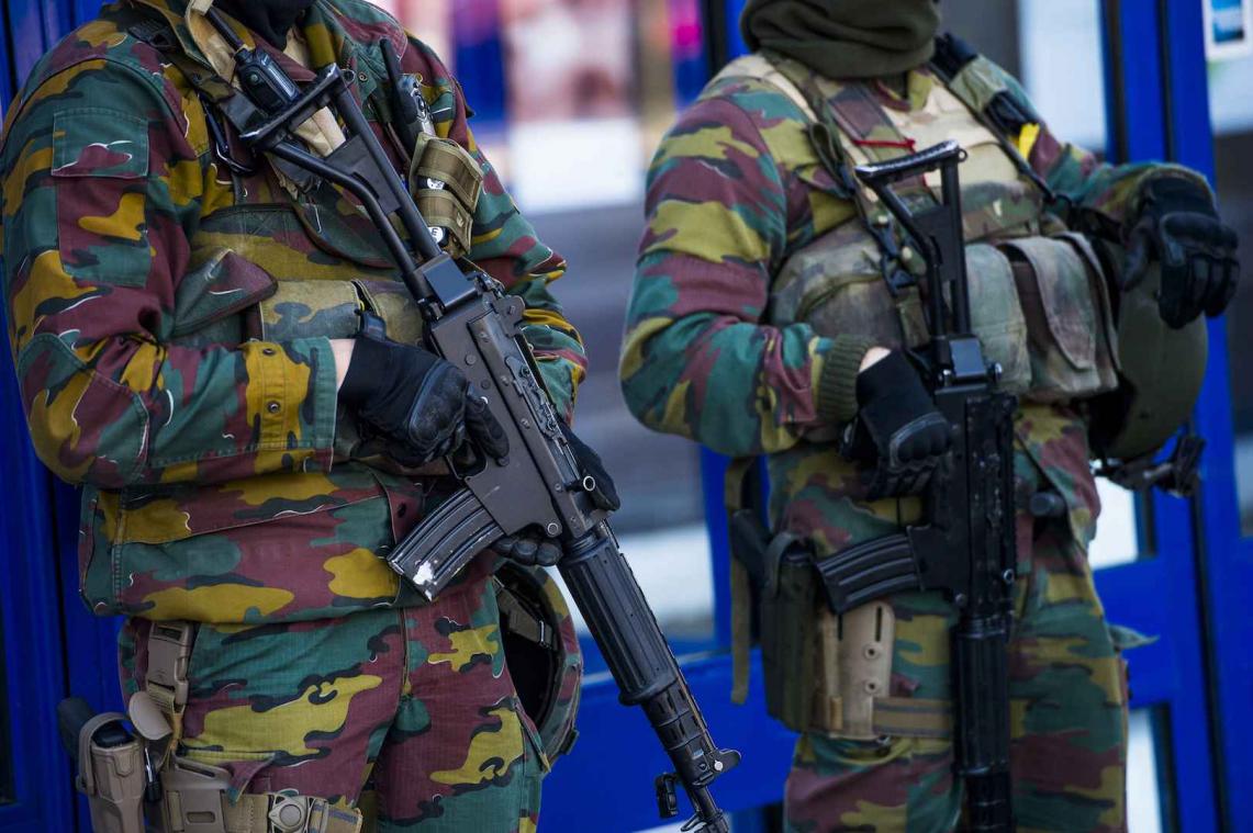 Bonte wil militairen  weg uit het station