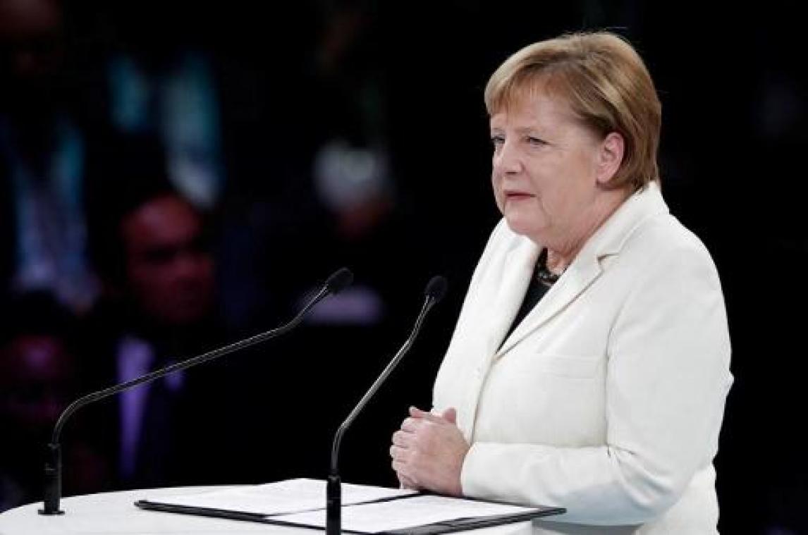 Angela Merkel breekt lans voor eengemaakt Europees leger