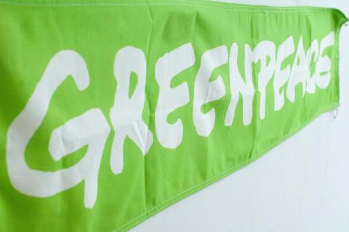 Greenpeace blokkeert ingang Engie Electrabel om aandacht te vragen voor kernafvalcrisis