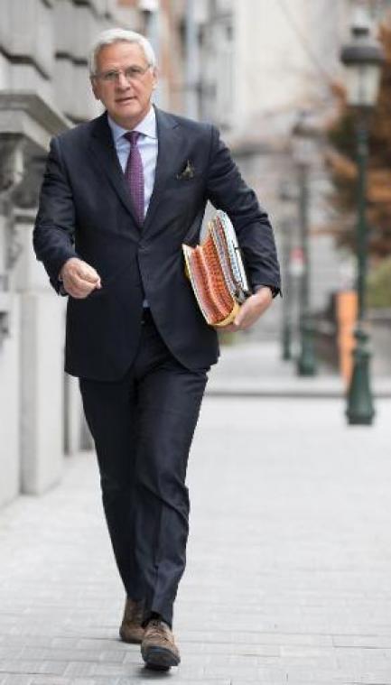 Peeters: België mag zich niet in hetzelfde kamp bevinden als Hongarije
